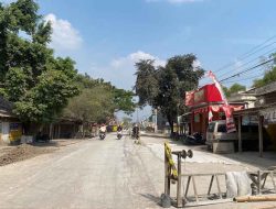 Dinas PUPR Jombang Bangun Jalan Kabuh-Tapen