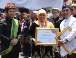 Pemkab Jombang Dapat Dua Penghargaan Dari Gubernur di Hari Jadi Ke-78 Jatim