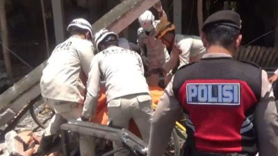 Tuakang Becak di Jombang Tewas Tertimpa Tembok Pagar