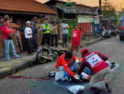 Pengendara Motor Asal Nganjuk Tewas Usai Tabrak Mobil di Mojokerto