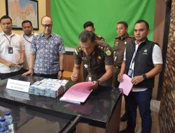 Kejari Tanjung Perak Terima Rp 250 Juta Uang Pengganti Korupsi PT Perinus