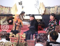 Gubernur Khofifah Hadiri Pagelaran Wayang Hari Jadi Jatim Di Ponorogo