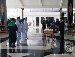 Pj Bupati Jombang Lantik Tiga Kades Antar Waktu
