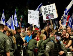 Muak Dengan Perang, Warga Israel Serbu Rumah PM Israel Netanyahu