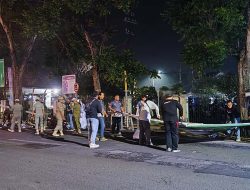 Pj Bupati Jombang Pimpin  Pembersihan Alat Peraga Kampanye Pemilu 2024