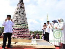 Megengan, 17 Gunungan Apem Semarakkan Tradisi ‘Grebeg Apem’ Di Jombang