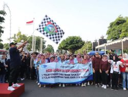 May Day, Ribuah Buruh di Jombang Semarakkan Fun Walk Bareng Pj Bupati Sugiat