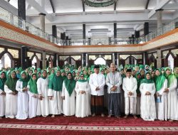 Pj Bupati Jombang Sugiat Hadiri Pengajian Maratus Sholihah