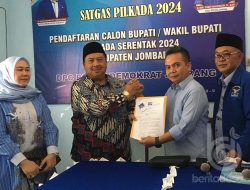 Warsubi Mendaftar Bacabup Jombang di Partai Demokrat