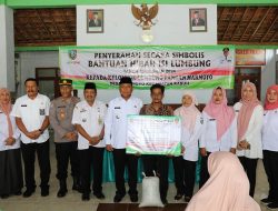 Pj Bupati Jombang Salurkan Bantuan Hibah Isi Lumbung Di Wilayah Utara Brantas