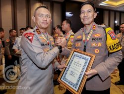 Polres Jombang Terima 2 Penghargaan Dari Polda Jatim