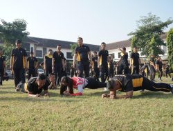 Jaga Kebugaran Tubuh, Personil Polres Jombang Healing Melalui Olah Raga Bersama