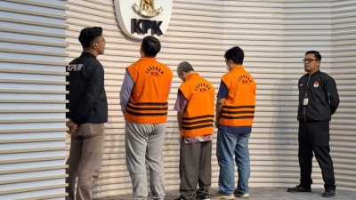 KPK Tahan 3 Tersangka Korupsi PLN Unit PLTU Bukit Asam Sumbaksel