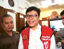Majelis Hakim PN Surabaya Dijatuhi Sanksi Berat Upaya Pemberhentian