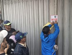 Pemkab Jombang Segel 14 Ruko Simpang Tiga Mojongapit