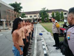 Polres Jombang Tangkap Empat Penjual Miras Dan Amanakan 683 Botol Miras