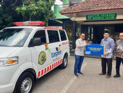 Ponpes Bahrul Ulum Tambakberas Jombang Terima Bantua Ambulans Dari PT Taspen
