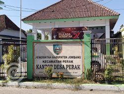 Minta Foto Bugil Dan Ajak Istri Tetangga Nikah Siri, Kasun di Jombang Dilaporkan