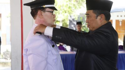 Pj Bupati Jombang Lantik Kades Antar Waktu Desa Balongsari