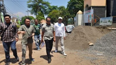 Pj Bupati Pasuruan Sidak Proyek Revitalisasi Alun-Alun Bangil