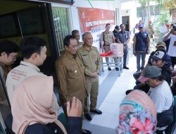 Pemkab Jombang Dan Kemensos Beri Bantuan Operasi Katarak Gratis Dan Modal Usaha Penyandang Disabilitas