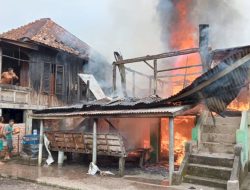 Rumah Panggung di Belimbing Muara Enim Ludes Terbakar