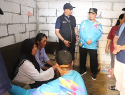 Pj Bupati Jombang Serahkan Bantuan Korban Tenggelam di Sungai Afvour Watudakon