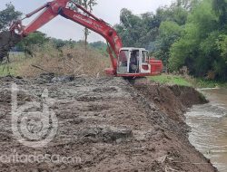 Antisipasi Banjir, Dinas PUPR Jombang Gerak Cepat Normalisasi Kali Marmoyo