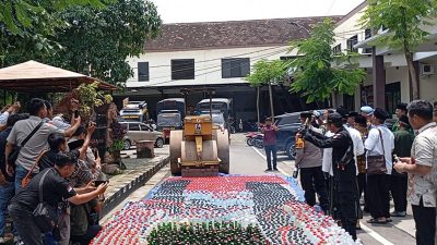 Polres Jombang Musnahkan Ribuan Miras Berbagai Merk