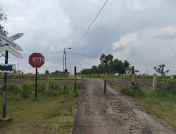 Pemkab Mojokerto tutup perlintasa liar di Desa Mojoanyar