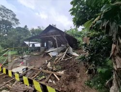 Satu Rumah di Wonosalam Jombang Rusak Akibat Tanah Longsor Saat Hujan Deras