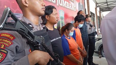 Sopir taksi online dibegal pasangan suami istri di Tol Jombang, begini modusnya