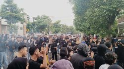 demo-tolak-revisi-undang-undang-TNI-di-jombang-2