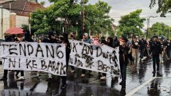 demo-tolak-revisi-undang-undang-TNI-di-jombang