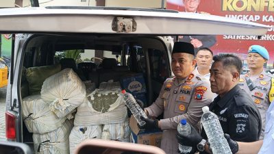 Polisi Ringkus Tiga Pengedar Miras di Jombang, 716 Botol Miras Disita