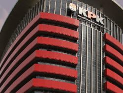 KPK  : Tersangka Korupsi Dana Hibah Pimprov Jatim Potong Anggaran 20 Persen