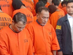 Polisi Ciduk Dua Residivis Pencuri Bermodus Ganjal ATM di Denpasar