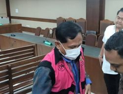 Eks Ketua PN Surabaya Rudi Suparmono Jalani Sidang Perdana Kasus Suap