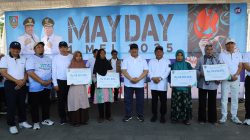 Fun-Walk-di-Meperingati-May-Day-di-Jombang (1)