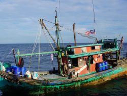 KKP Tangkap Dua Kapal Pencuri Ikan Berbendera Malaysia di Selat Malaka