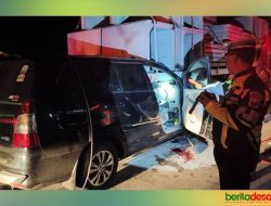 Kecelakaan Maut Truk Vs  Innova di Tol Jombang, Tiga Tewas