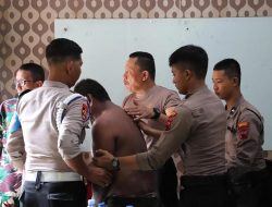 Pecatan TNI Tabrak Mobil Patwal Dan Serang Anggota Polres Kendal