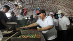 aksi-bersih-bersih-sampah-plastik-di-jombang-jatim (2)