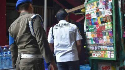Satpol PP Surabaya dan Bea Cukai Sita 981 Bungkus Rokok Ilegal