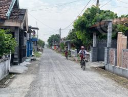 Pemdes Tejo Jombang Bangun Jalan Lapen Dari Dana Desa 2025