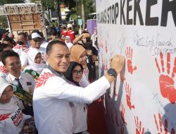 Hari Anak Nasional 2025, Pemkot Surabaya Ajak Ratusan Anak Senam Ceria Hingga Panen di Kebun