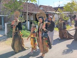 Meriahkan HUT ke-80 RI, Pemdes Purisemanding Gelar Karnaval