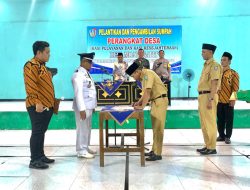 Kades Mojongapit Iskandar Arif  Lantik Dua Perangkat Desa