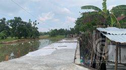 Proyek-Jalan-Rabat-Beton-di-Desa-Jatiduwur-Jombang (3)