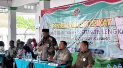 kegiatan-pembagian-sertifikat-program-PTSL-di-desa-Sumberjo-Jombang (4)